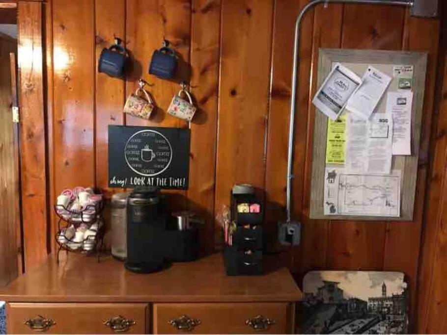 Royce'S Outpost Rustic Cabin Nearby Trails Mio Exterior photo