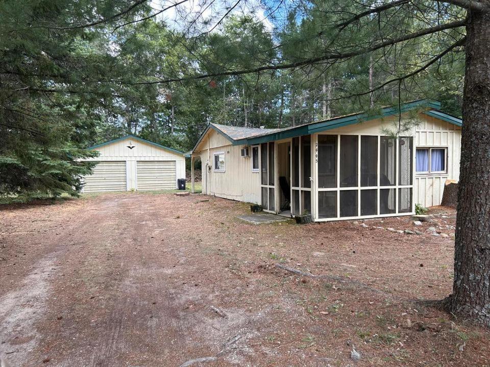 Royce'S Outpost Rustic Cabin Nearby Trails Mio Exterior photo